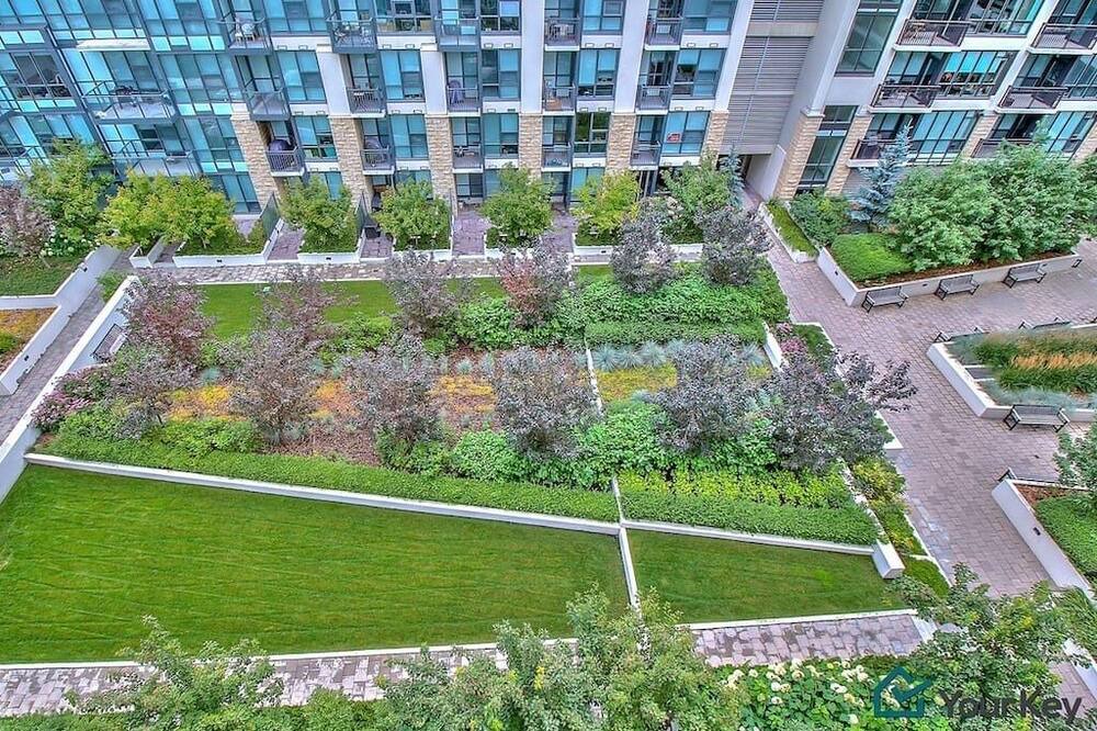 Photo of Outdoor in Crescent Heights