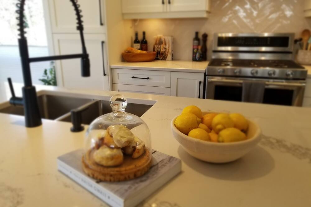 Photo of Kitchen in North Saanich