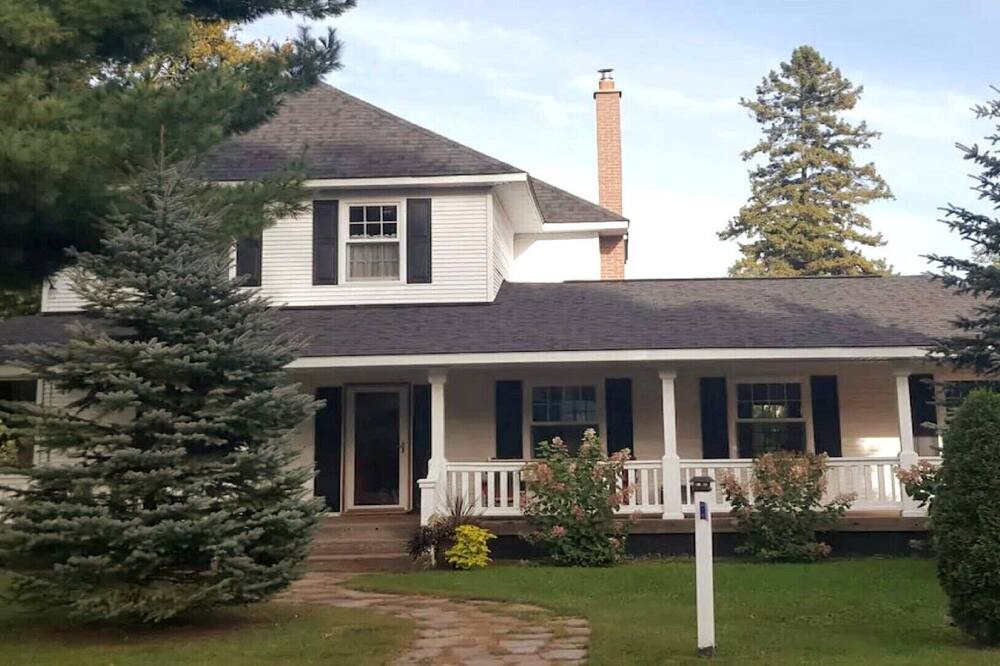 Photo of Outdoor in Baysville