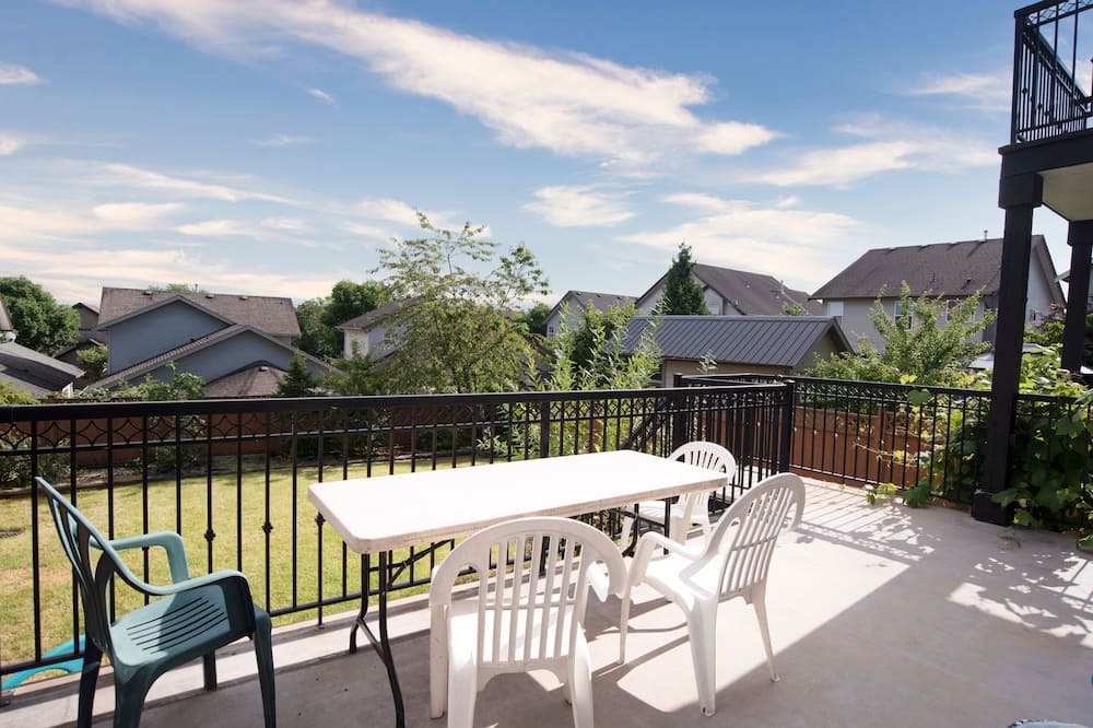 Photo of Outdoor in Willoughby