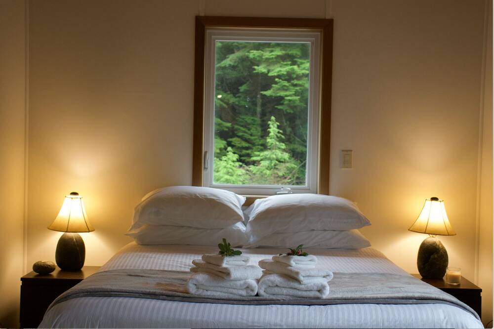 Photo of Bedroom in Ucluelet