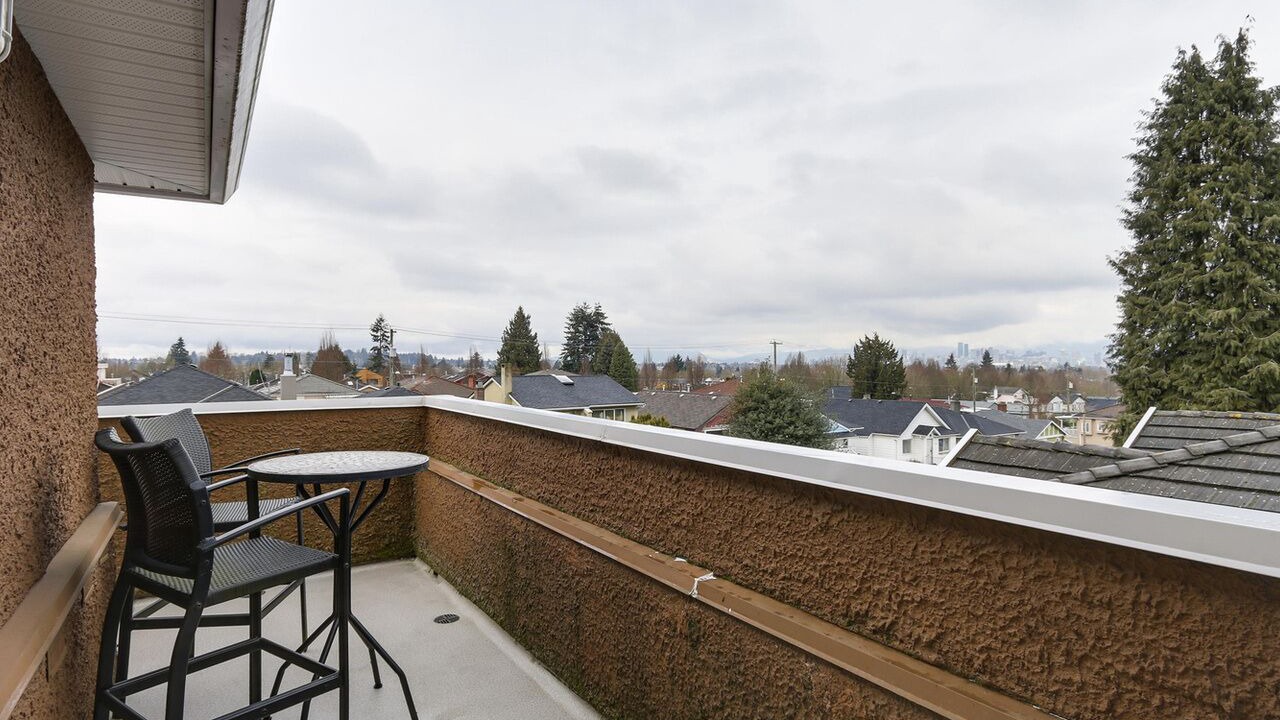 Photo of Outdoor in Knight