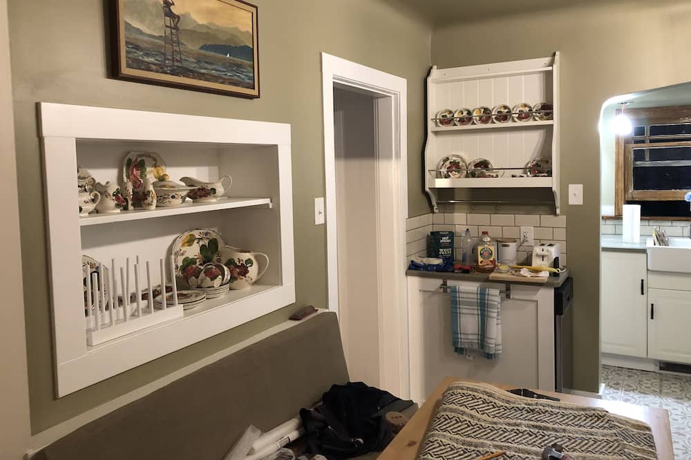 Photo of Kitchen in Gorge -Tillicum Area