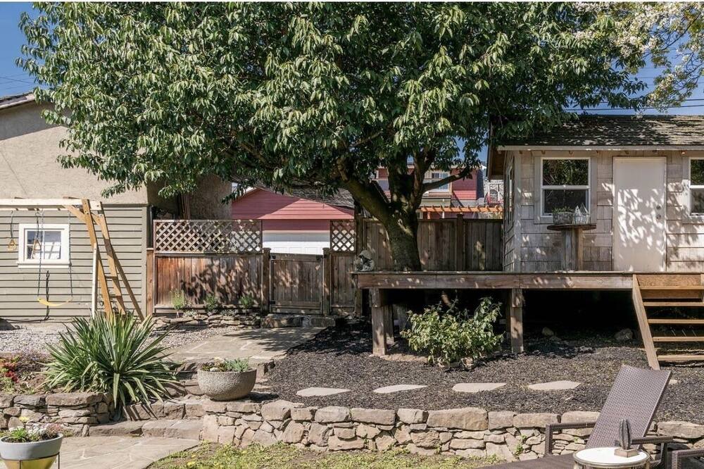 Photo of Outdoor in Lower Lonsdale