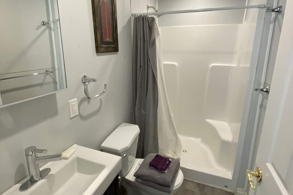 Photo of Bathroom in Harrison Hot Springs