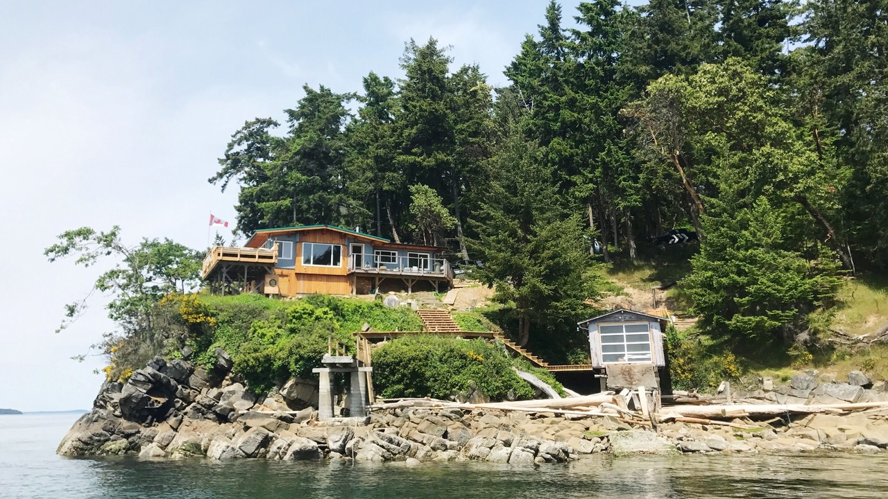 Photo of Others in Galiano