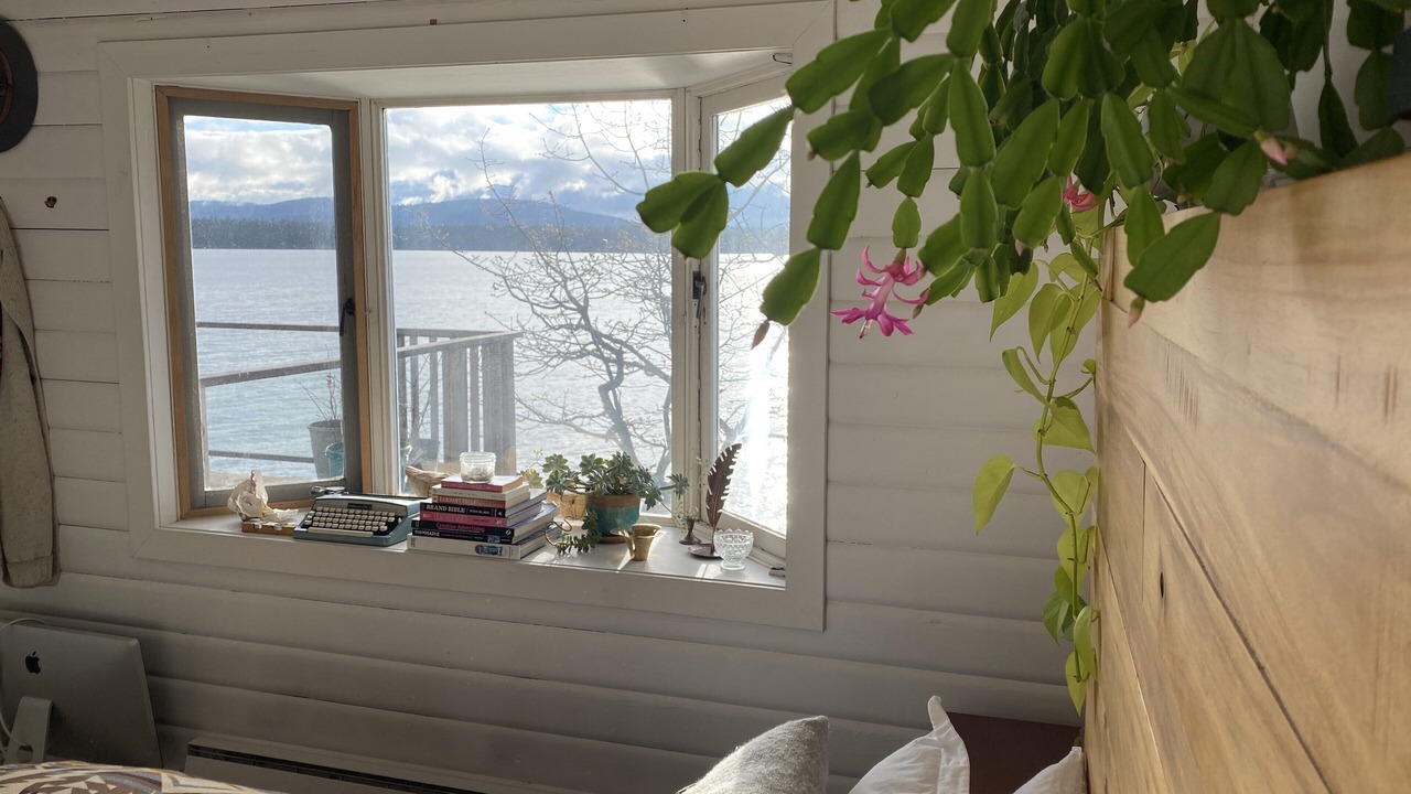 Photo of Others in Galiano