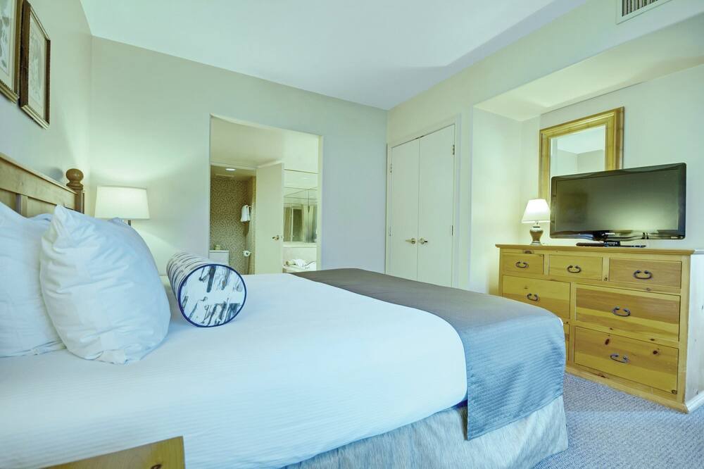 Photo of Bedroom in Oro-Medonte