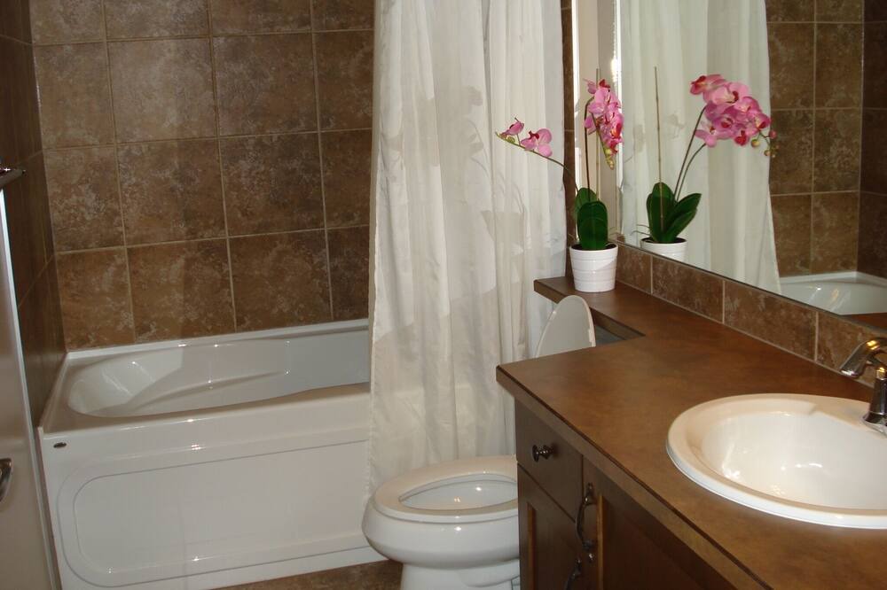 Photo of Bathroom in South Pandosy