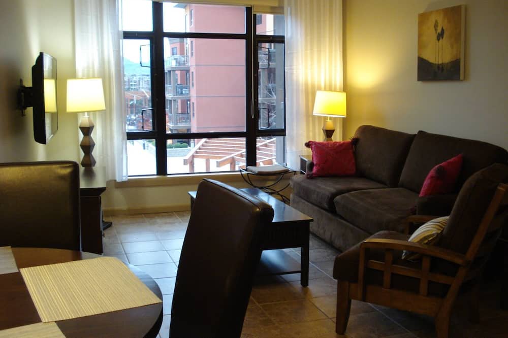 Photo of Livingroom in South Pandosy