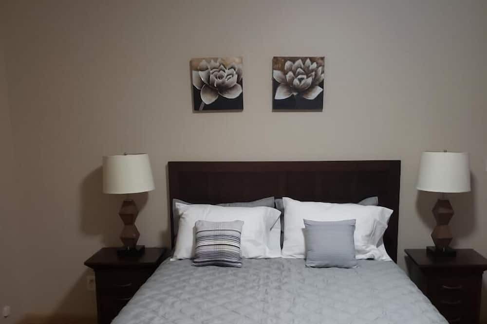 Photo of Bedroom in South Pandosy