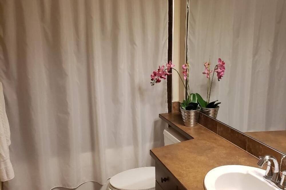 Photo of Bathroom in South Pandosy