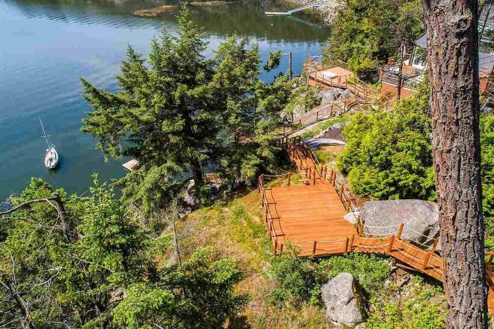 Photo of Outdoor in Halfmoon Bay