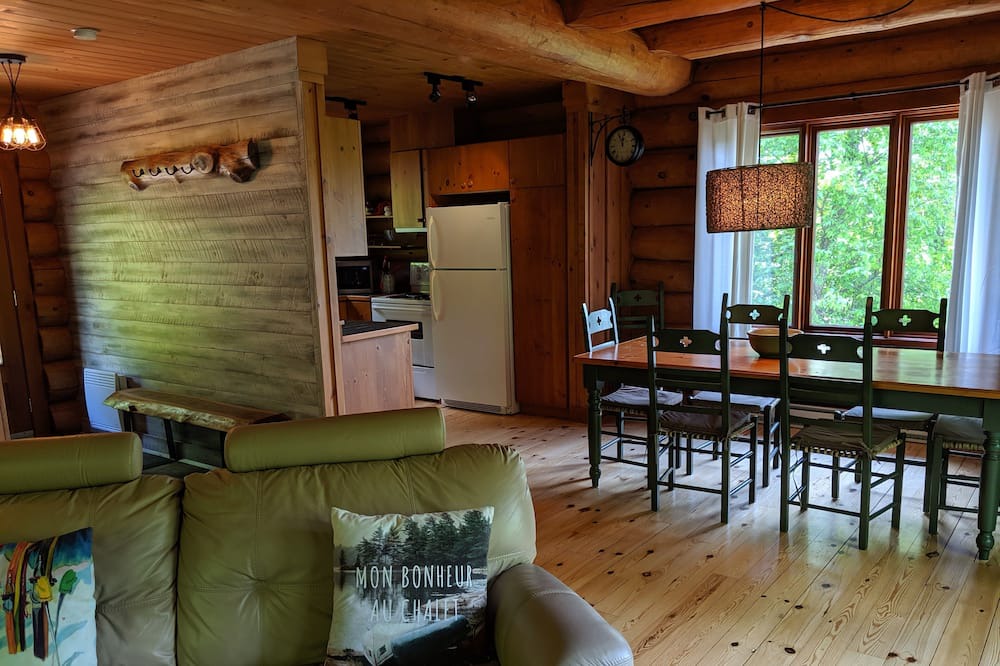 Photo of Livingroom in Lac Superieur Village