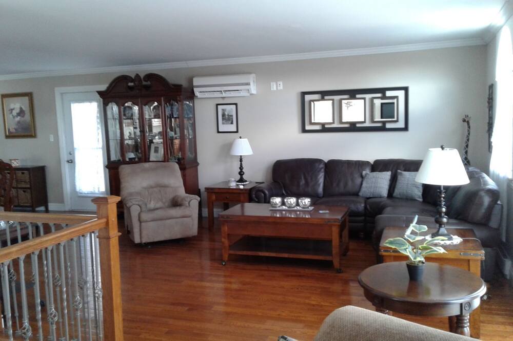 Photo of Livingroom in Timberlea