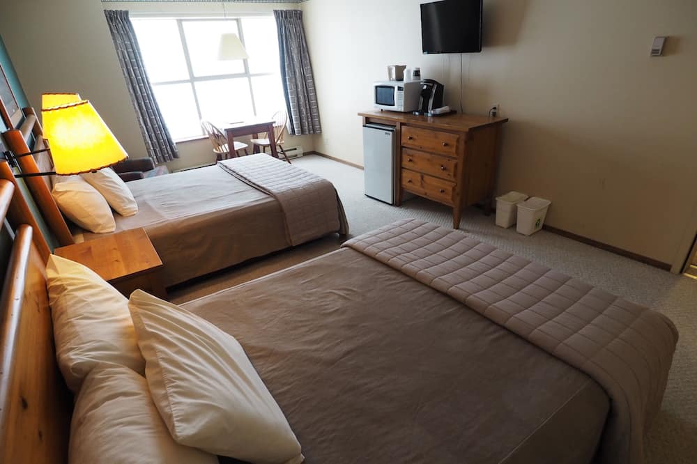 Photo of Bedroom in Apex Mountain