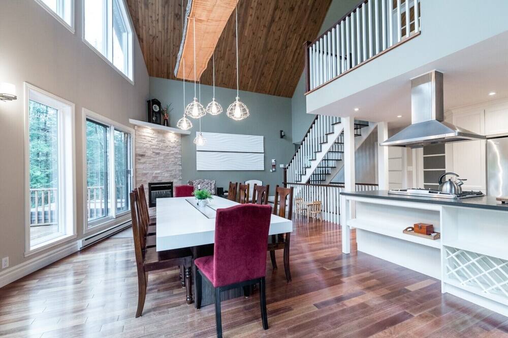 Photo of Kitchen in Stanstead Township