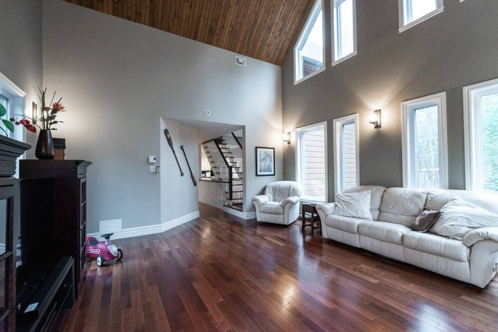 Photo of Livingroom in Stanstead Township