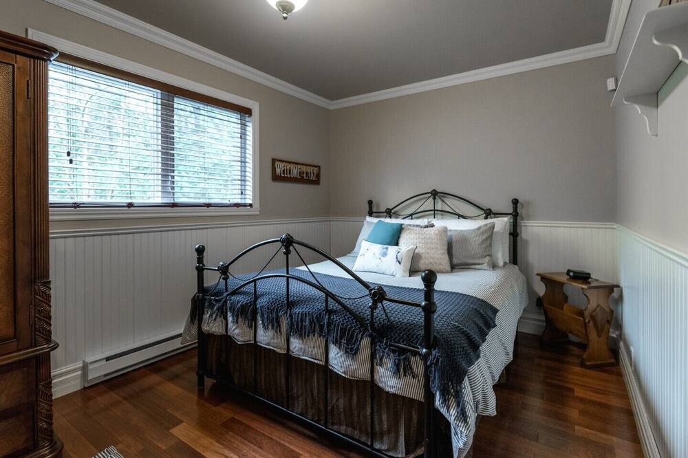 Photo of Bedroom in Stanstead Township