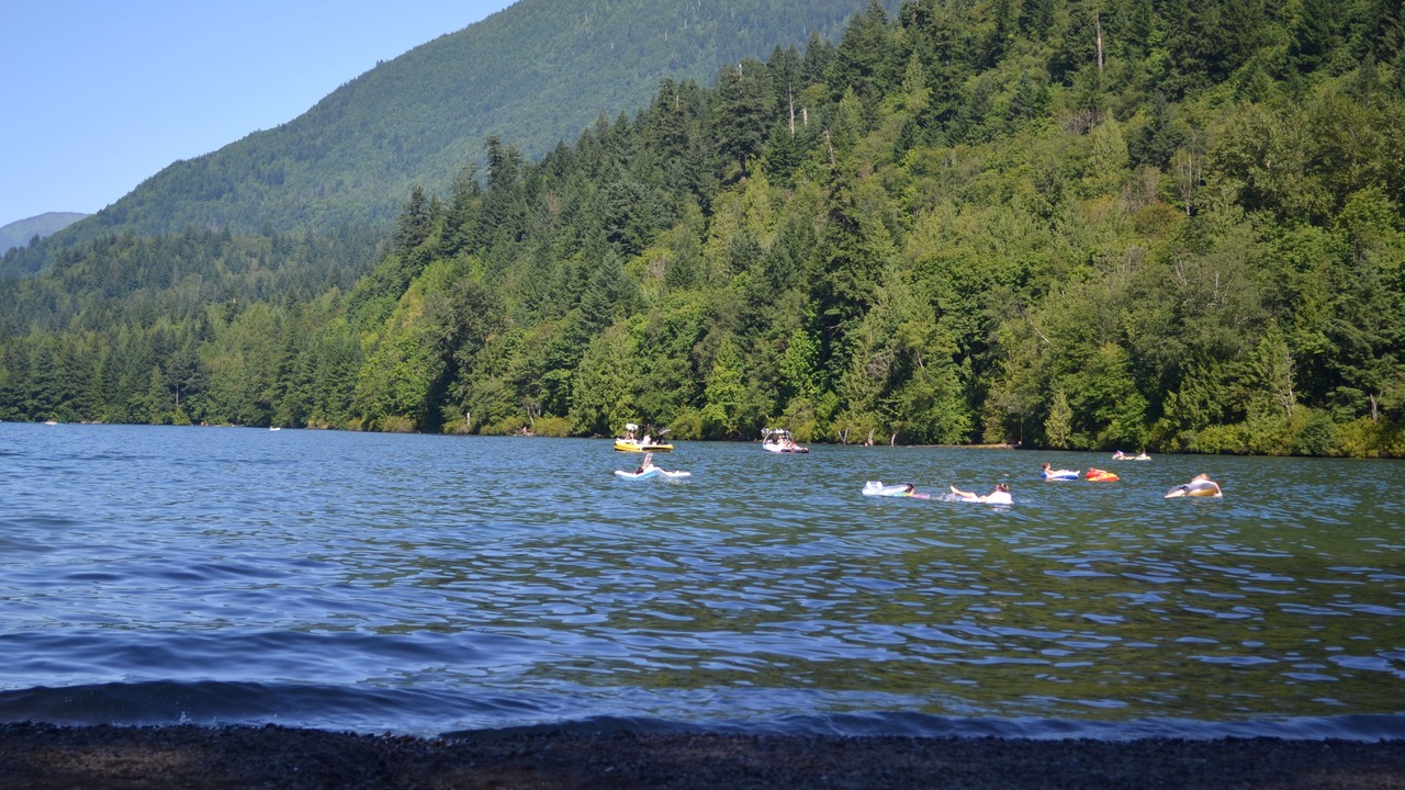 Photo of Others in Lindell Beach