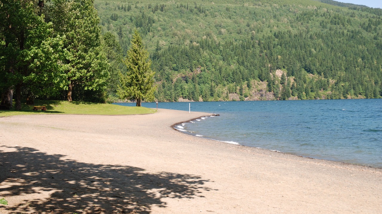 Photo of Others in Lindell Beach