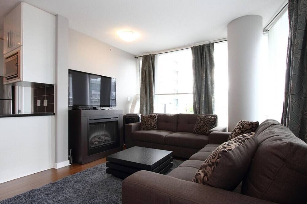 Photo of Livingroom in Crosstown