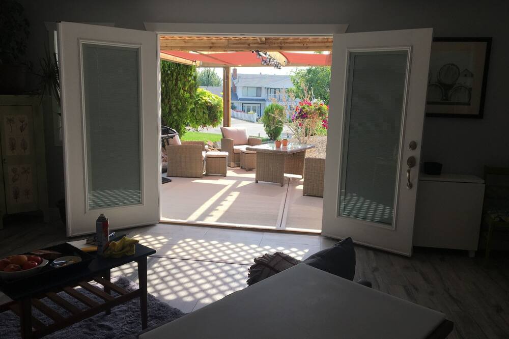 Photo of Livingroom in Osoyoos