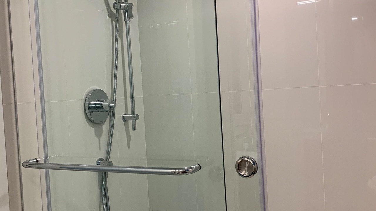 Photo of Bathroom in Quathiaski Cove