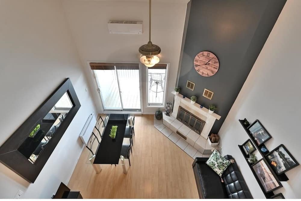 Photo of Livingroom in Magog
