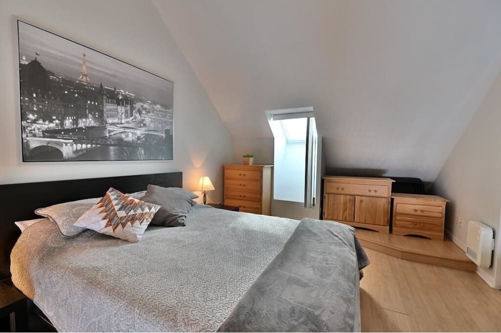 Photo of Bedroom in Magog