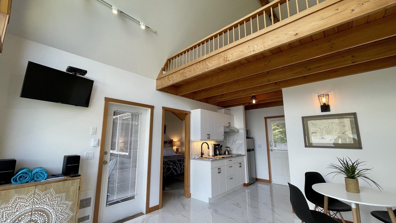 Photo of Livingroom in Ucluelet