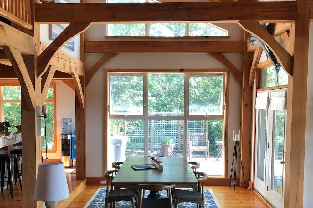 Photo of Bedroom in Beaconia