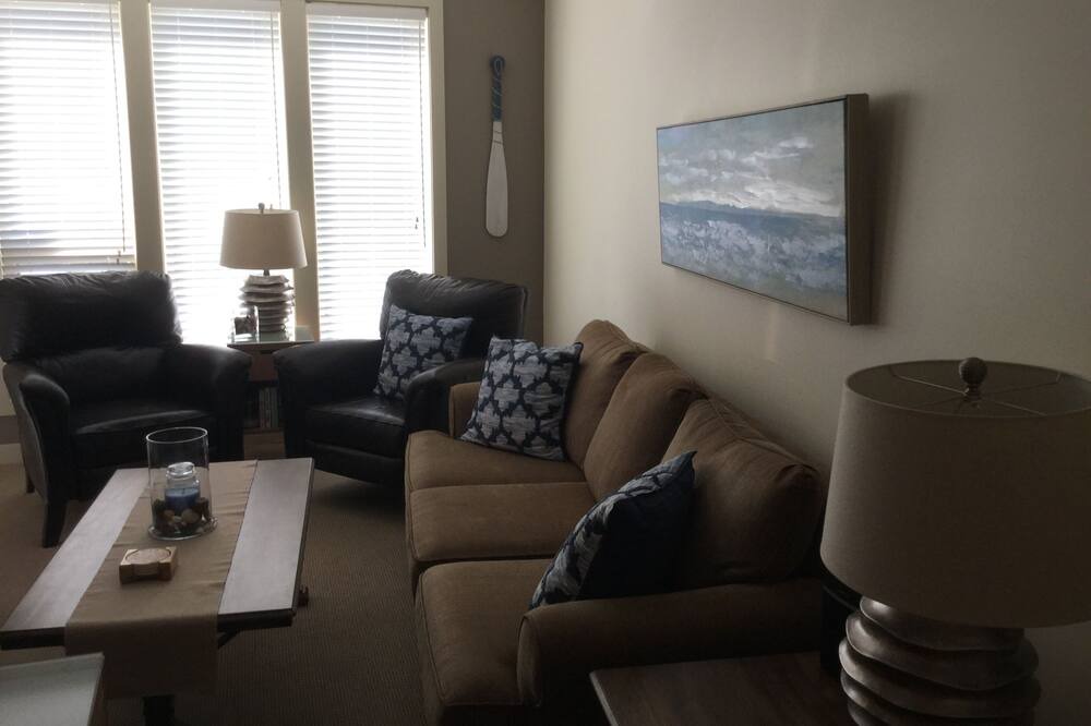 Photo of Livingroom in Vernon