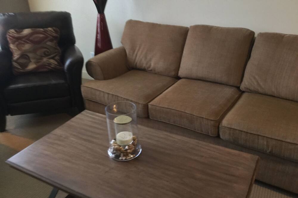 Photo of Livingroom in Vernon