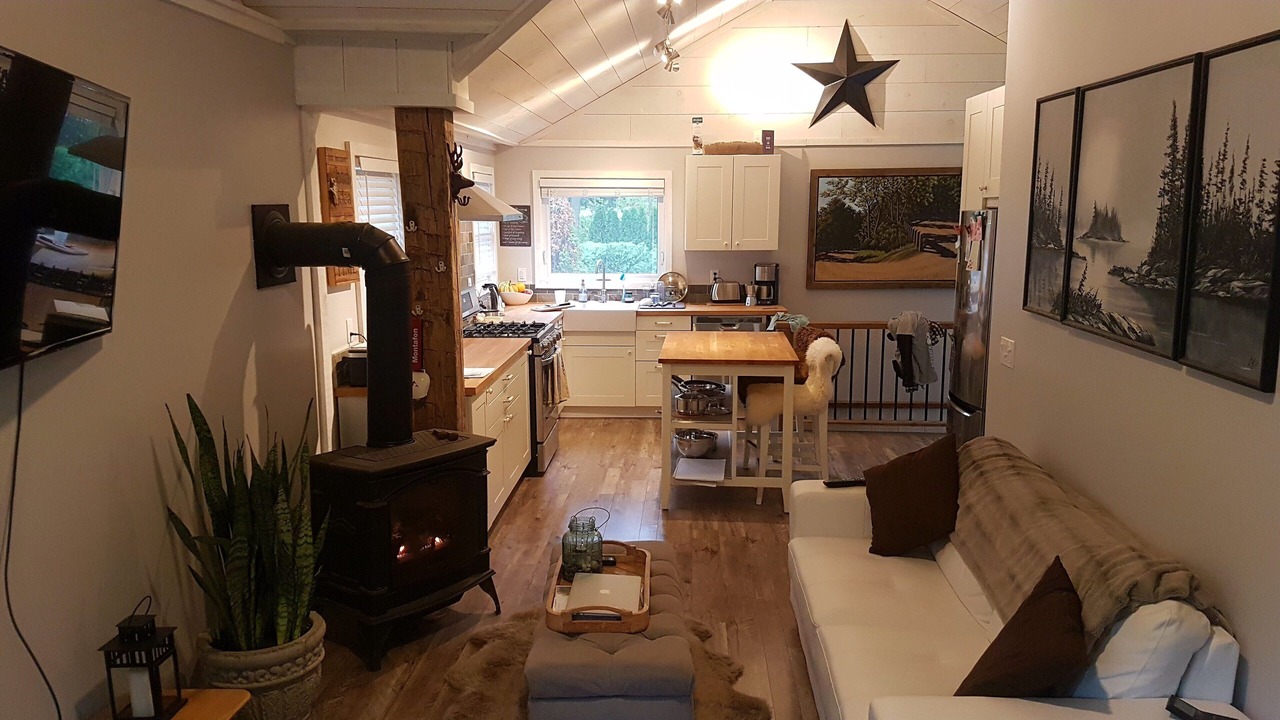 Photo of Livingroom in Caledon