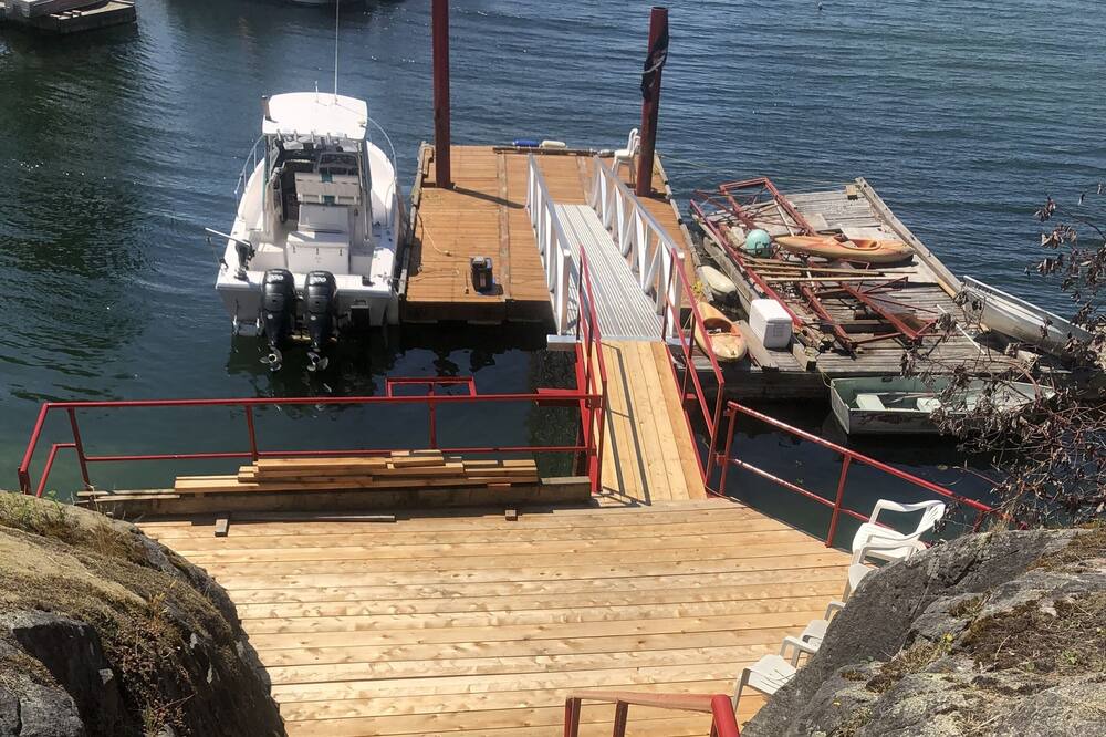 Photo of Others in Halfmoon Bay