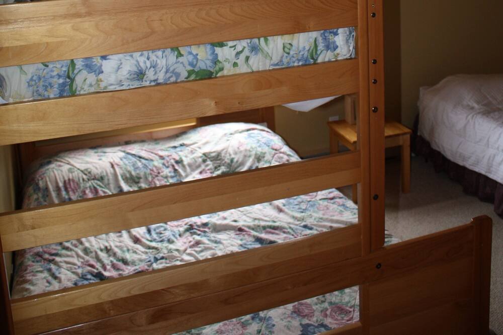 Photo of Bedroom in Silver Star Mountain