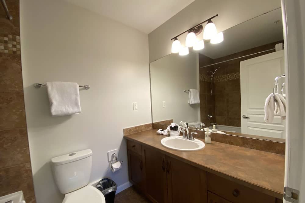 Photo of Bathroom in South Pandosy