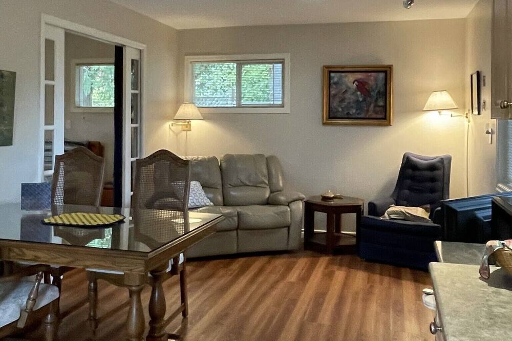 Photo of Livingroom in Sidney