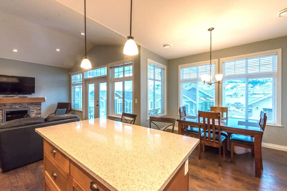 Photo of Kitchen in Osoyoos