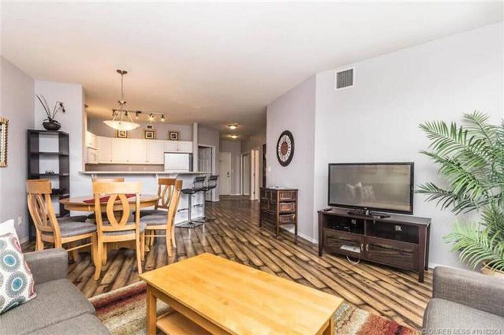 Photo of Livingroom in North End