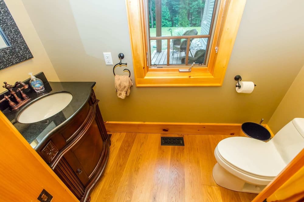 Photo of Bedroom in Bala