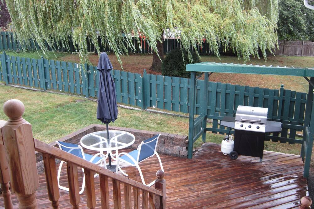 Photo of Others in Crofton