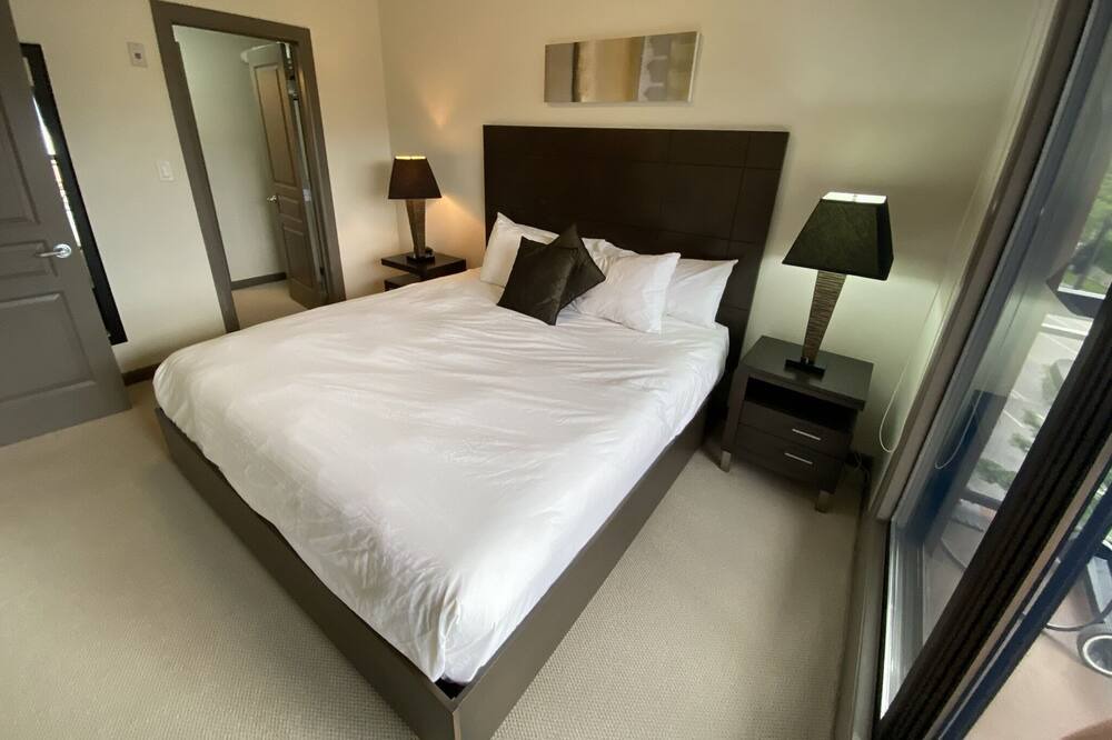 Photo of Bedroom in South Pandosy