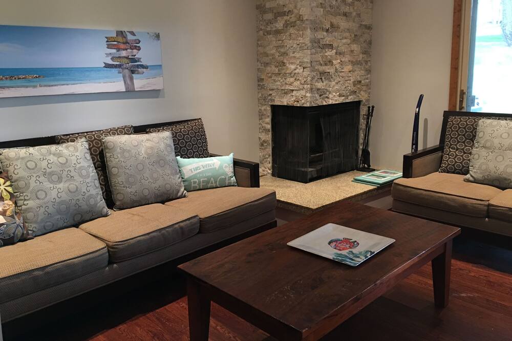 Photo of Livingroom in Windermere