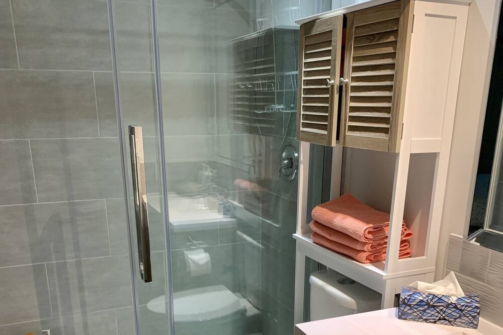 Photo of Bathroom in Windermere