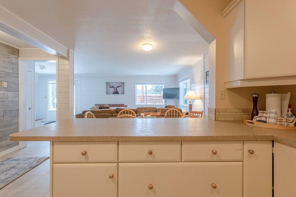 Photo of Bedroom in Silver Star Mountain