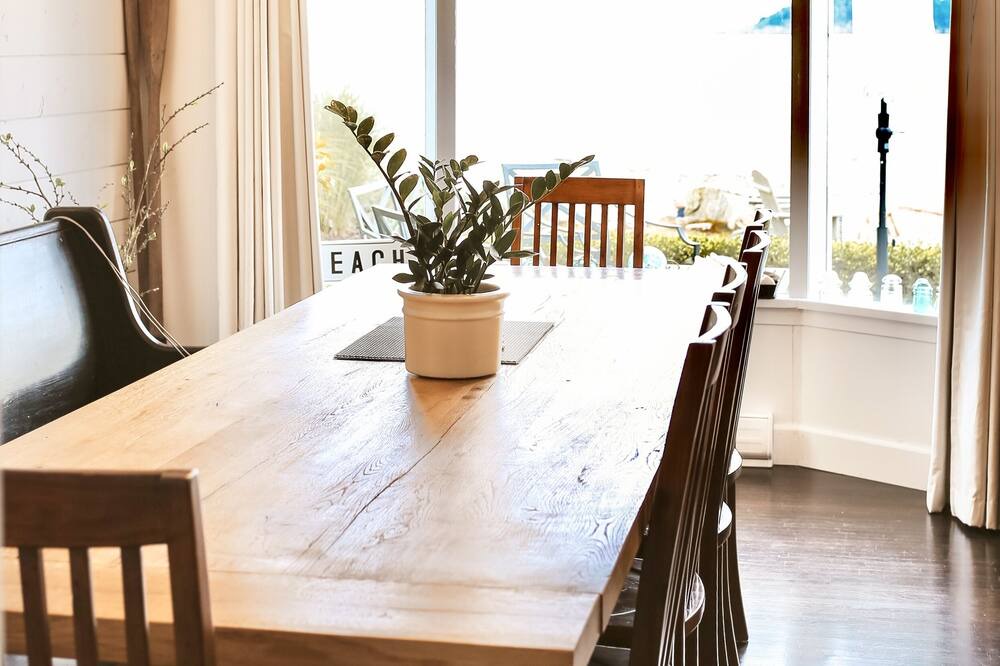 Photo of Bedroom in West Sechelt