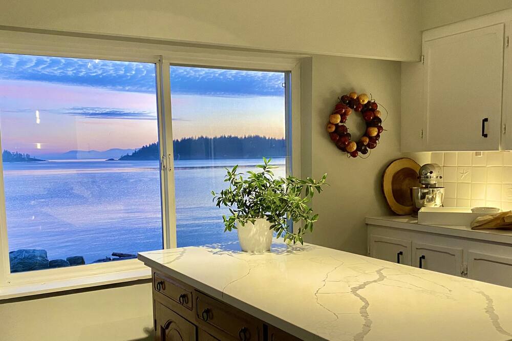 Photo of Kitchen in West Sechelt
