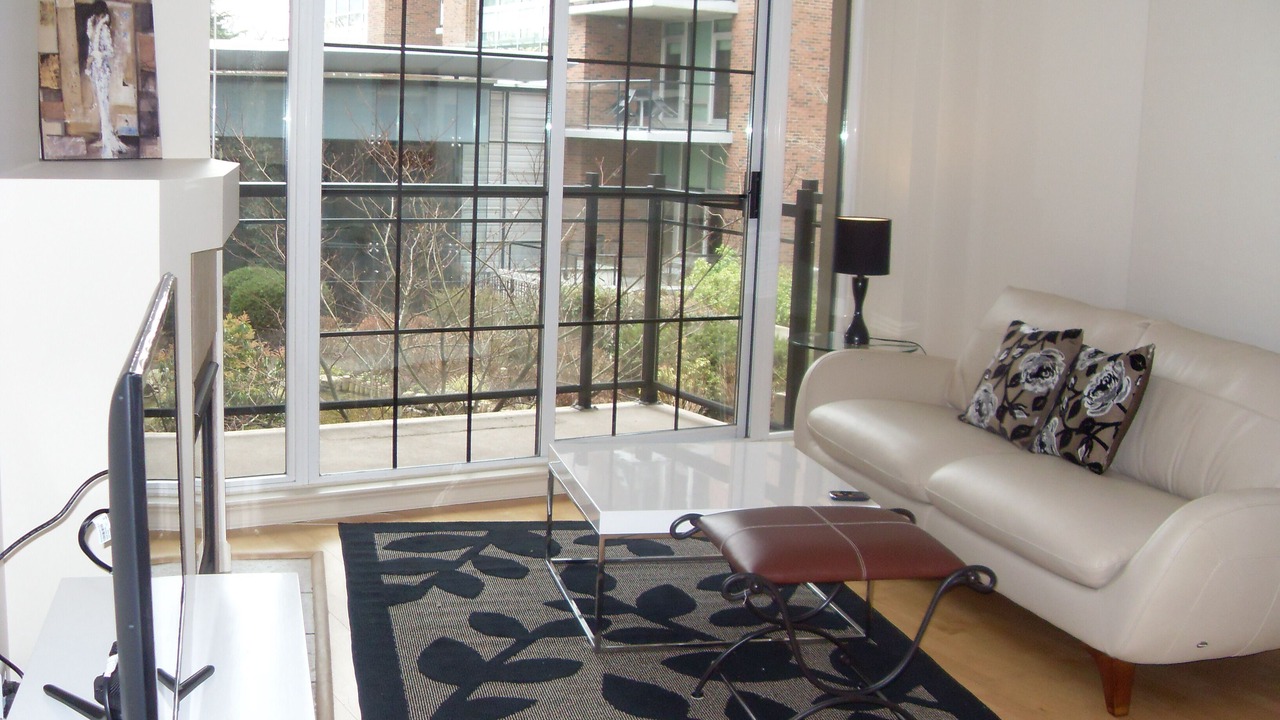 Photo of Livingroom in Downtown Victoria